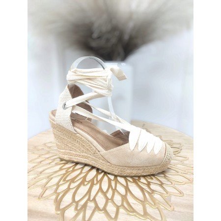 LINDA BEIGE